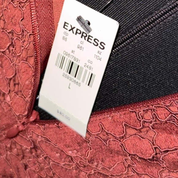 EXPRESS • Lace Long Sleeve - Picture 12 of 12